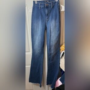 FASHION NOVA FLARED JEANS